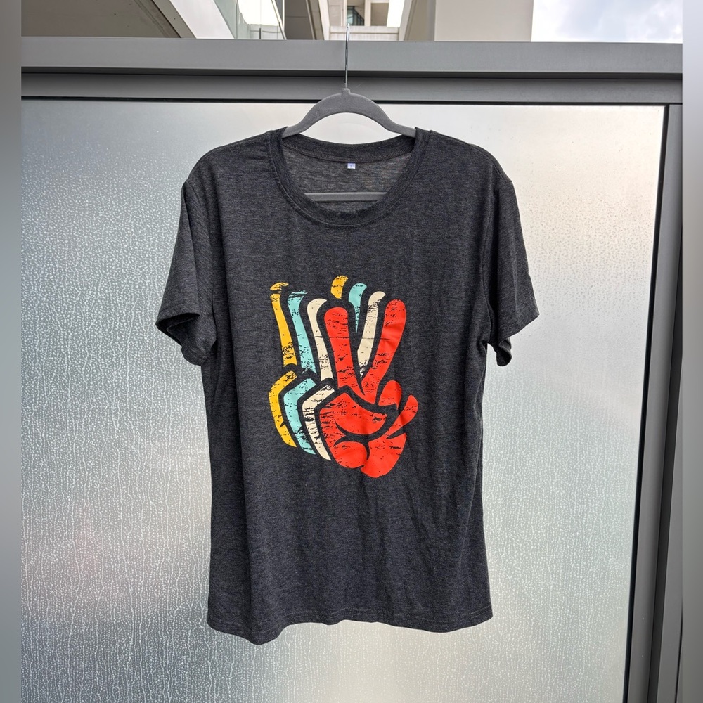 Peace Sign Graphic T-Shirt - Picture 3 of 4
